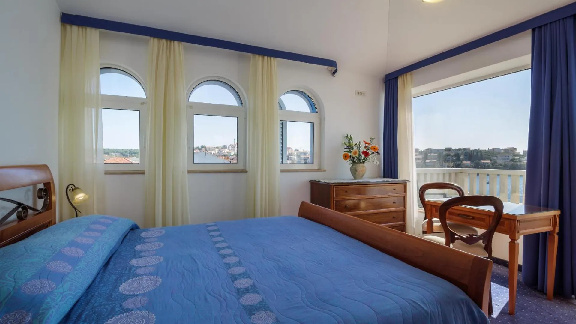 Villa Mediterana Seget Vranjica 4*,  Croatia