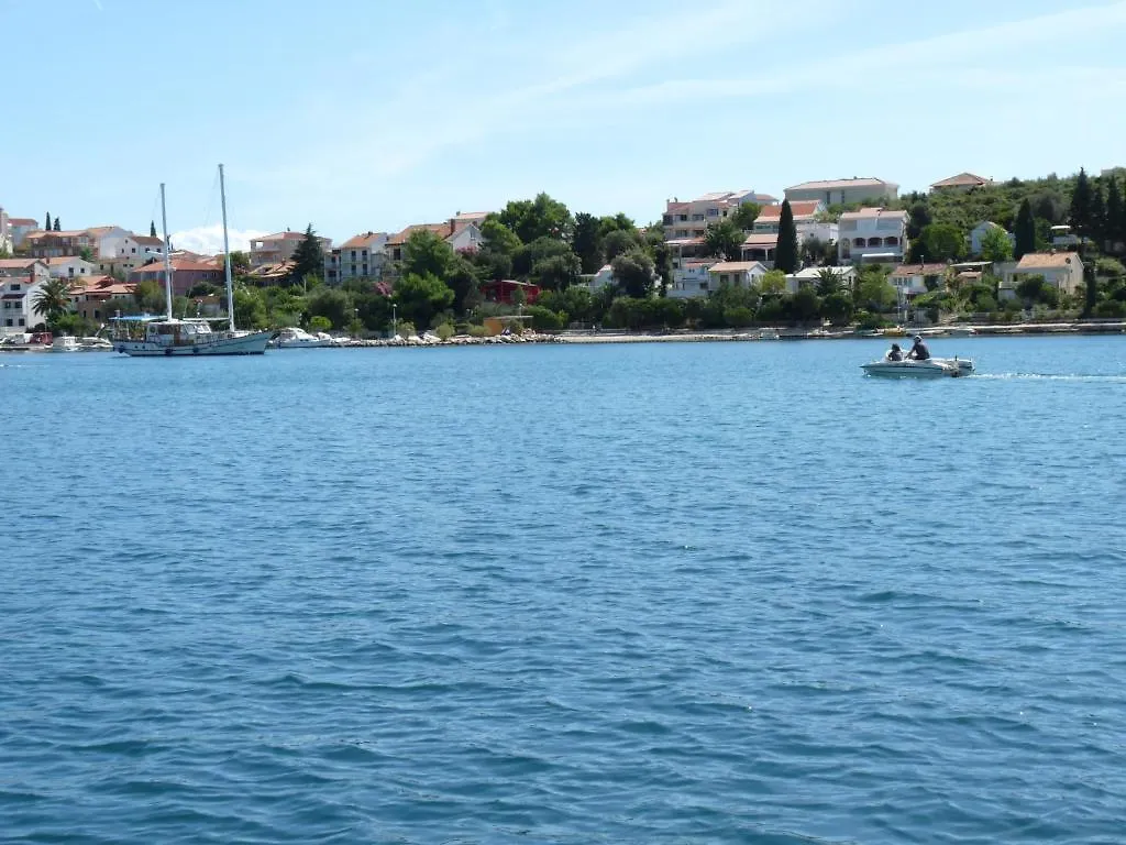 Villa Mediterana Seget Vranjica Hotel
