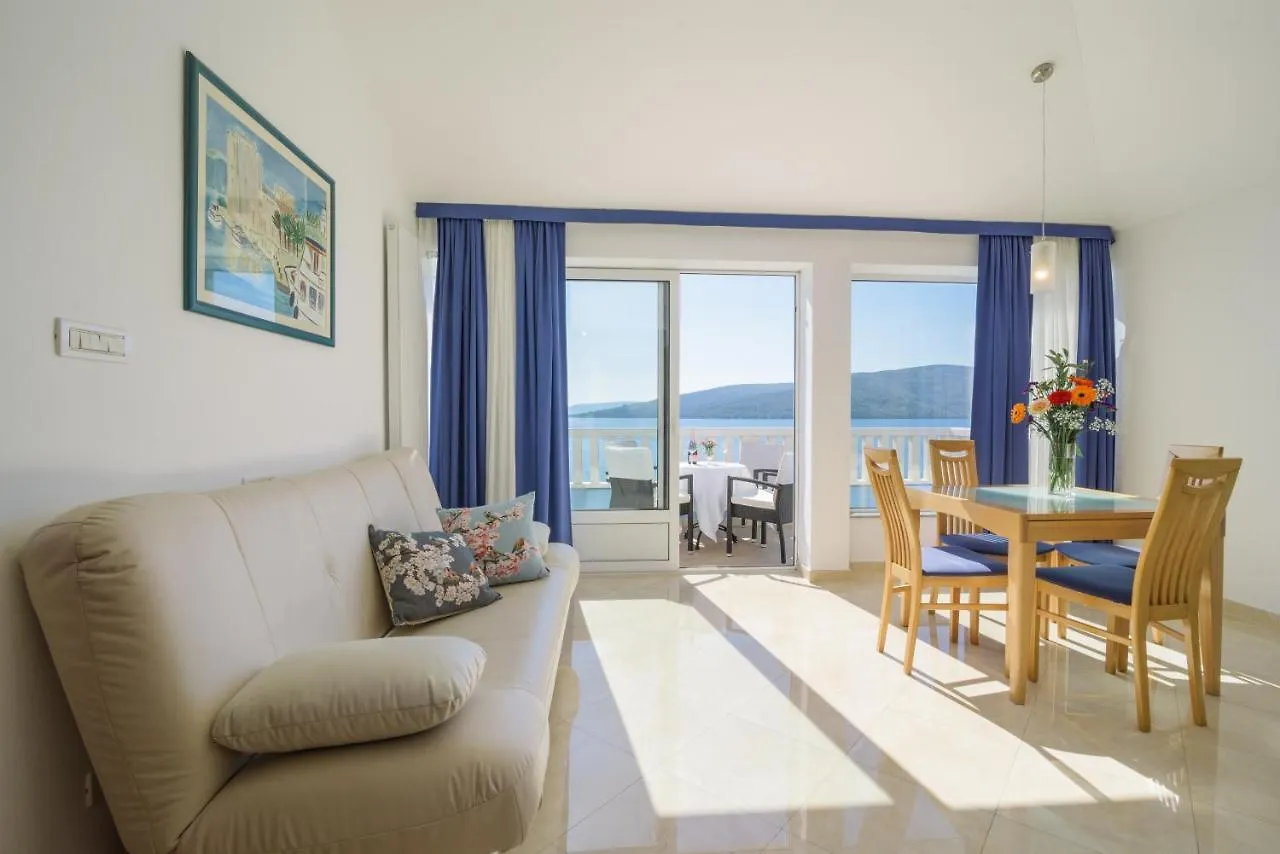 Villa Mediterana Seget Vranjica 4*,  Croatia